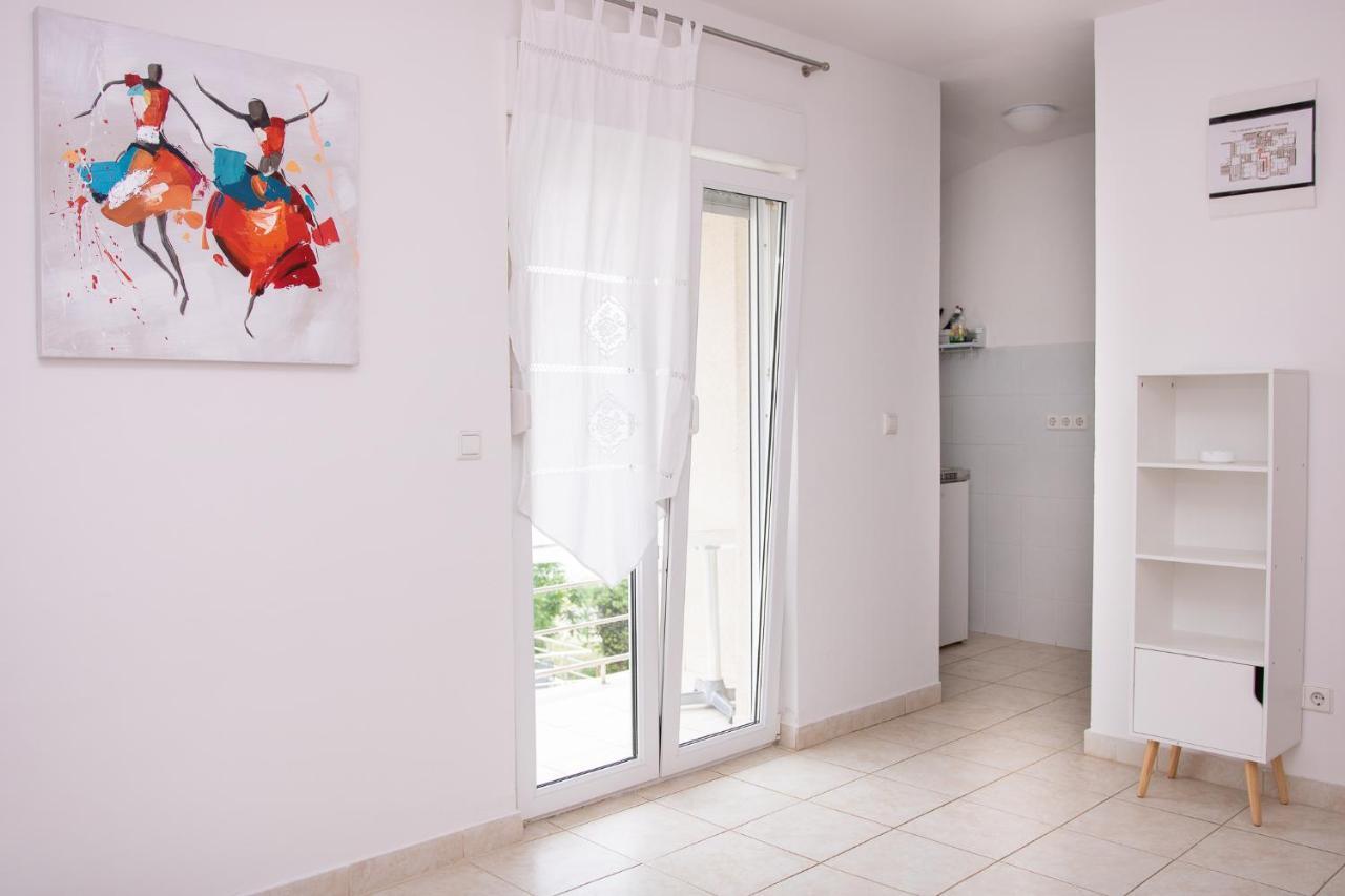 סבטי פטר Apartments Esperanca מראה חיצוני תמונה